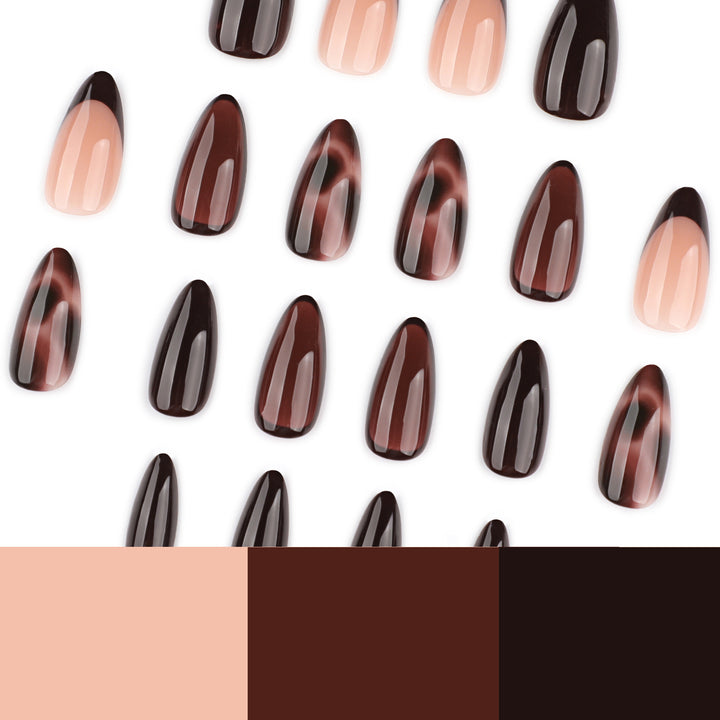 Kunstvolle Nagelkunst mit Ombre-Effekt und Muster Karnz