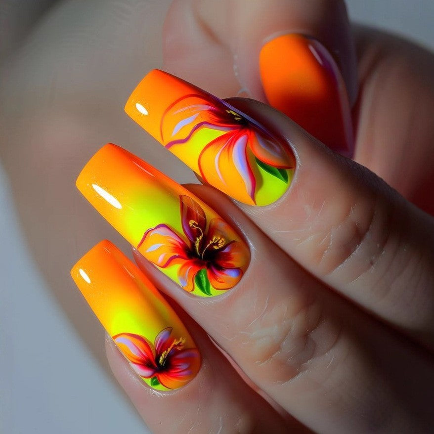 Elegante Kunstnagelverzierung Karnz