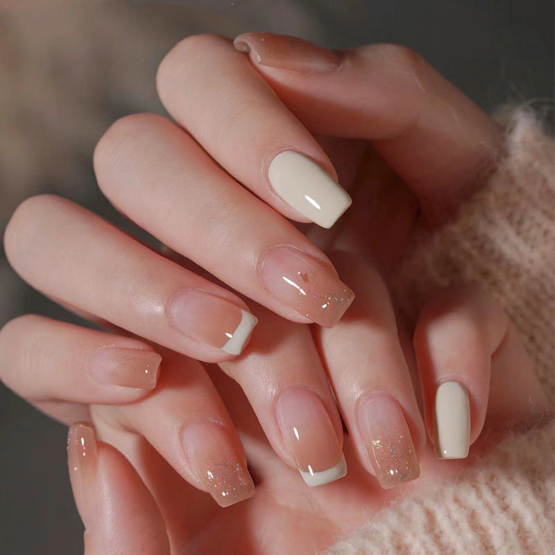Kreatives Künstlerisches Press-On Nageldesign Karnz