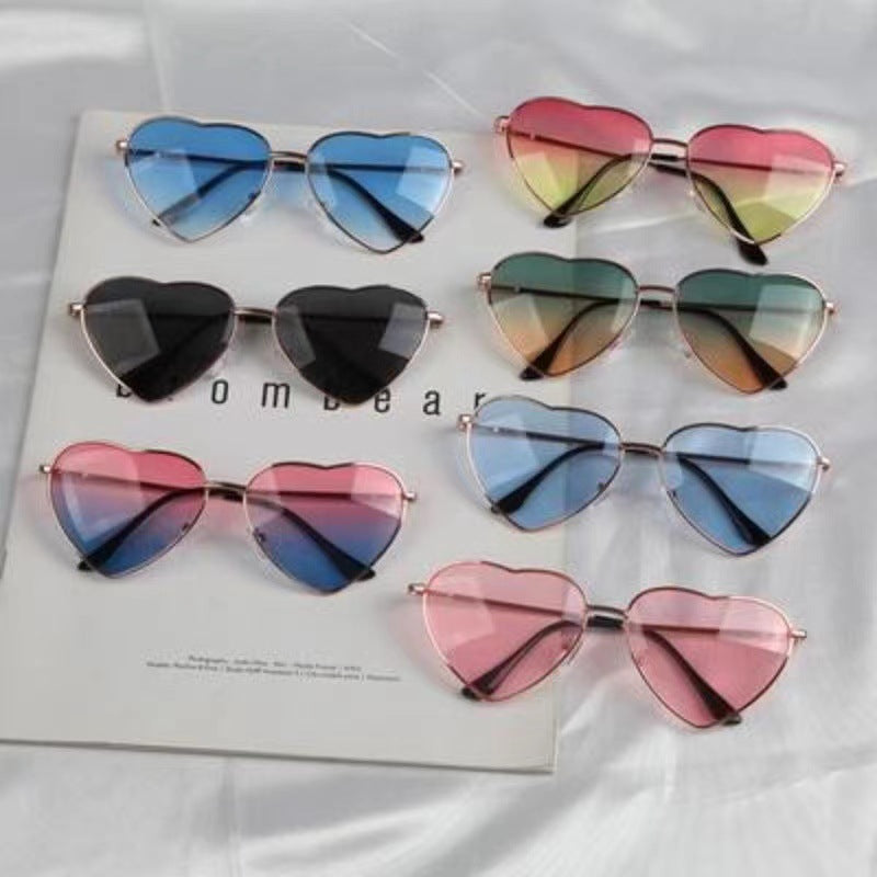 Damen Herzförmige Sonnenbrille mit UV-Schutz und elegantem Rahmen Karnz