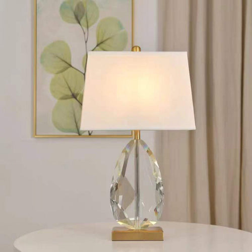 Kristall Tischlampe mit elegantem Schirm