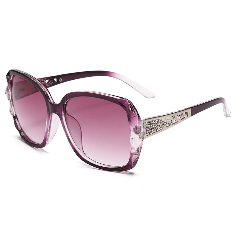 Damen Sonnenbrille im luxuriösen Glamourstil Karnz
