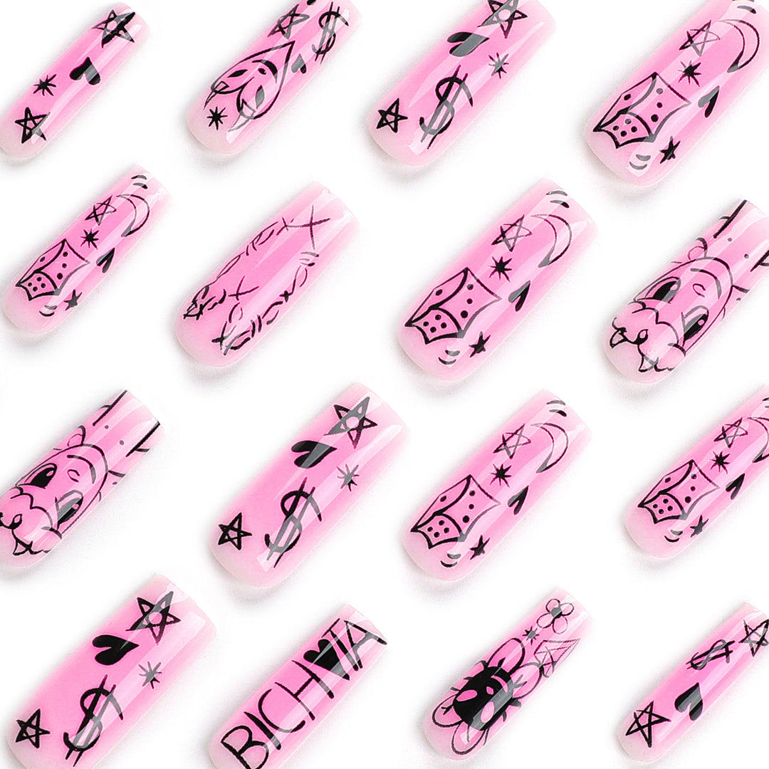 Kunstnagelset mit verspieltem Cartoon-Motiv und schimmernden Akzenten Karnz