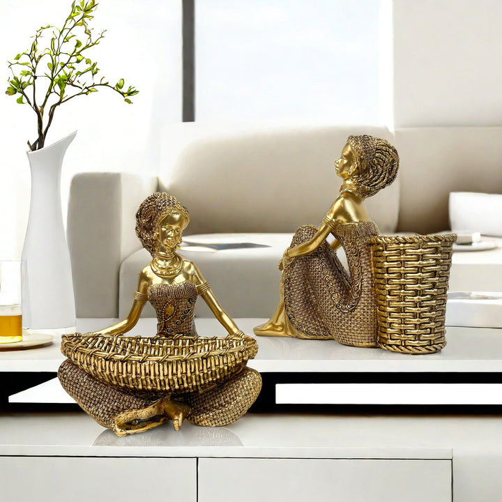 Dekorative Hirschfigur mit Glitzerdetails Karnz