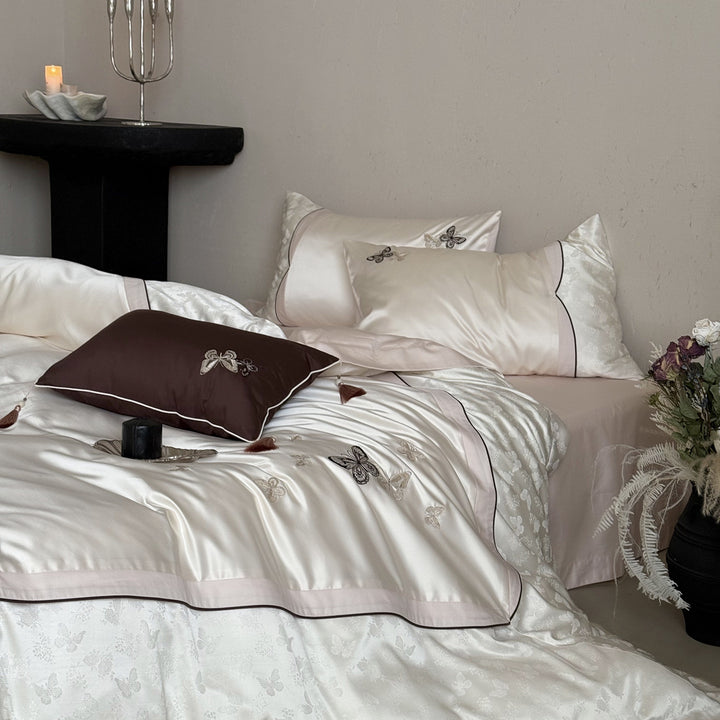 Luxuriös besticktes Satin Bettbezug-Set