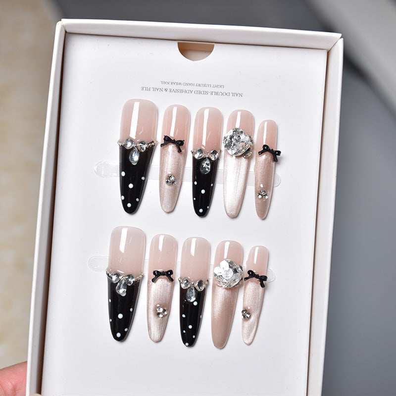 Premium Kristall-dekorierte Stiletto Press-On Nagelverlängerungen Karnz