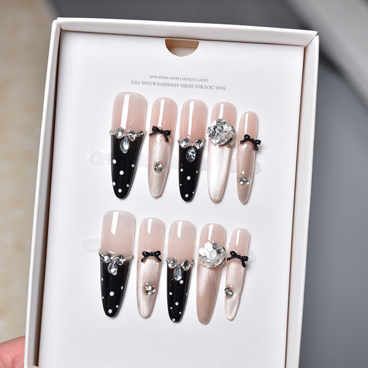 Premium Kristall-dekorierte Stiletto Press-On Nagelverlängerungen Karnz