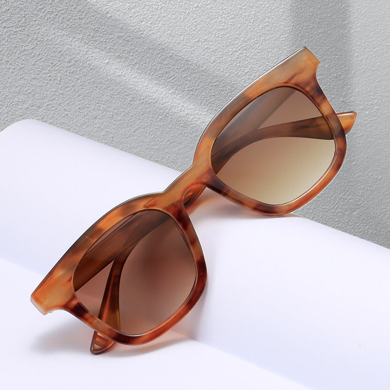 Damen Modische Oversized-Sonnenbrille mit luxuriösem Design Karnz