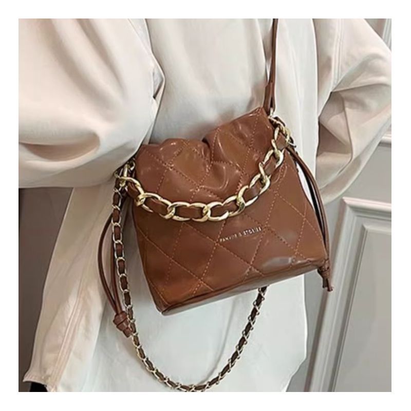 Gepolsterte Mini Eimer-Handtasche Karnz