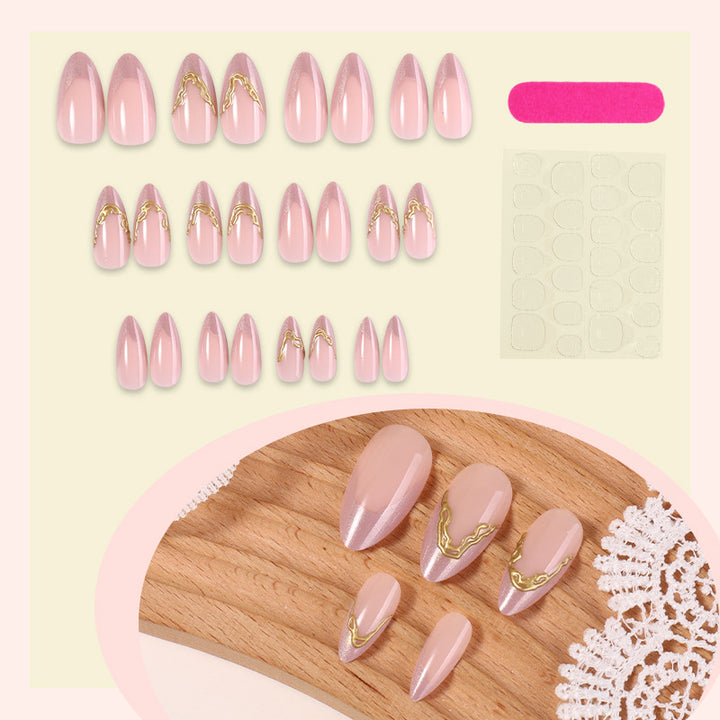Elegantes Press-On-Nägel-Set mit goldenem Akzentdesign Karnz