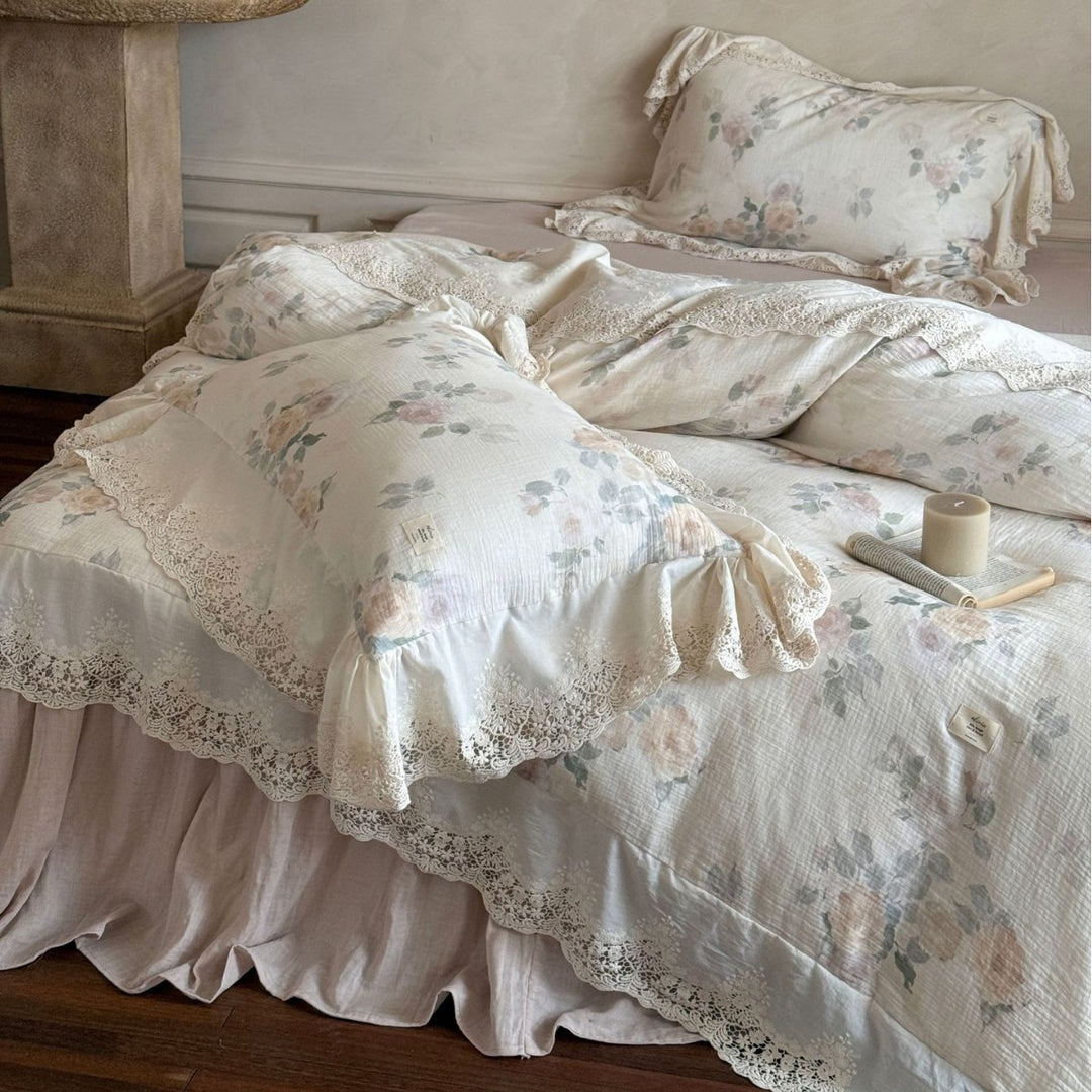 Vintage-inspiriertes Blumen-Bettwäsche-Set aus Leinen-Mischgewebe mit Häkelspitze