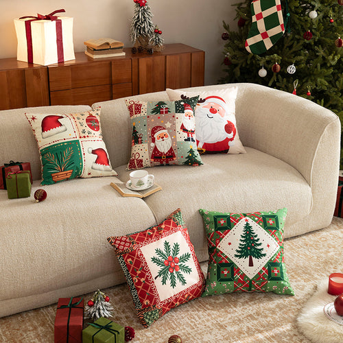 Weihnachtliches quadratisches Dekokissen mit Patchwork-Print und weichem Microfaserbezug