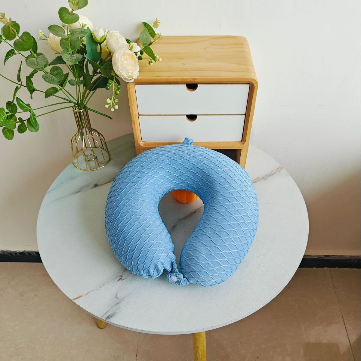 Unisex Nackenstütze mit ergonomischer Form Karnz