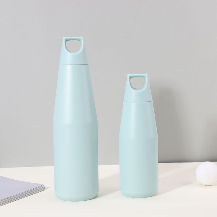 Isolierte Wasserflasche Karnz