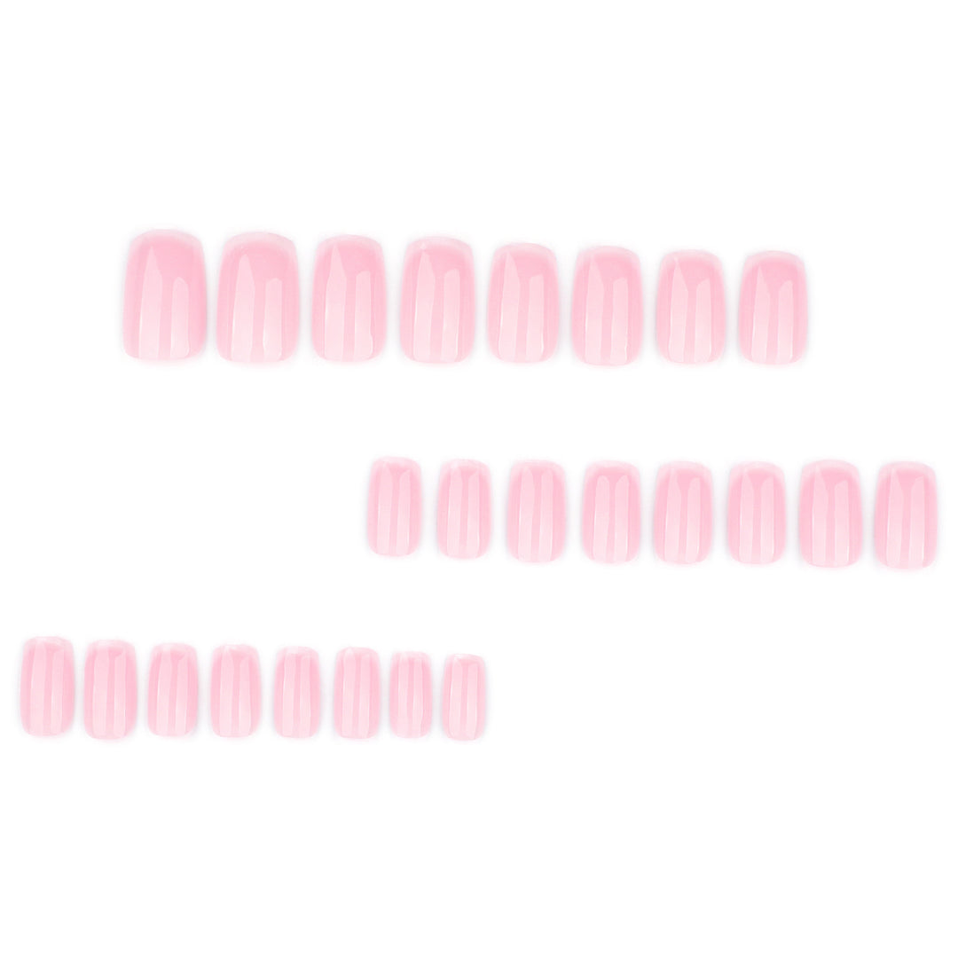 Künstliche Nagelverlängerungen mit elegantem Ombre-Effekt Karnz