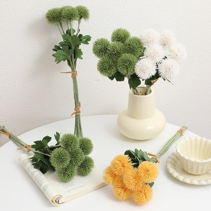 Dekorative Kunstblumen Karnz