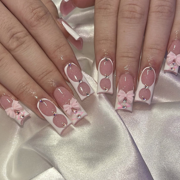 Designer Floral Acryl-Nagelerweiterungen Karnz