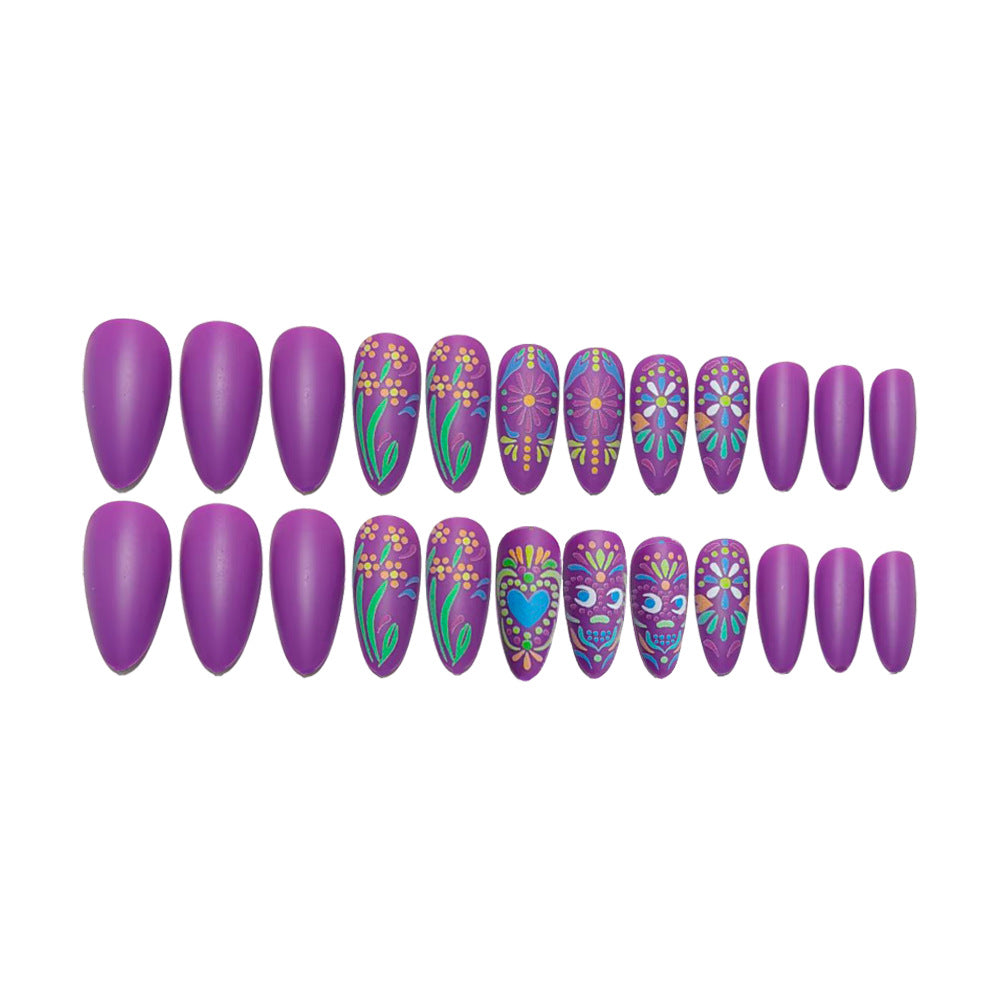 Kreative Nagelkunst Karnz