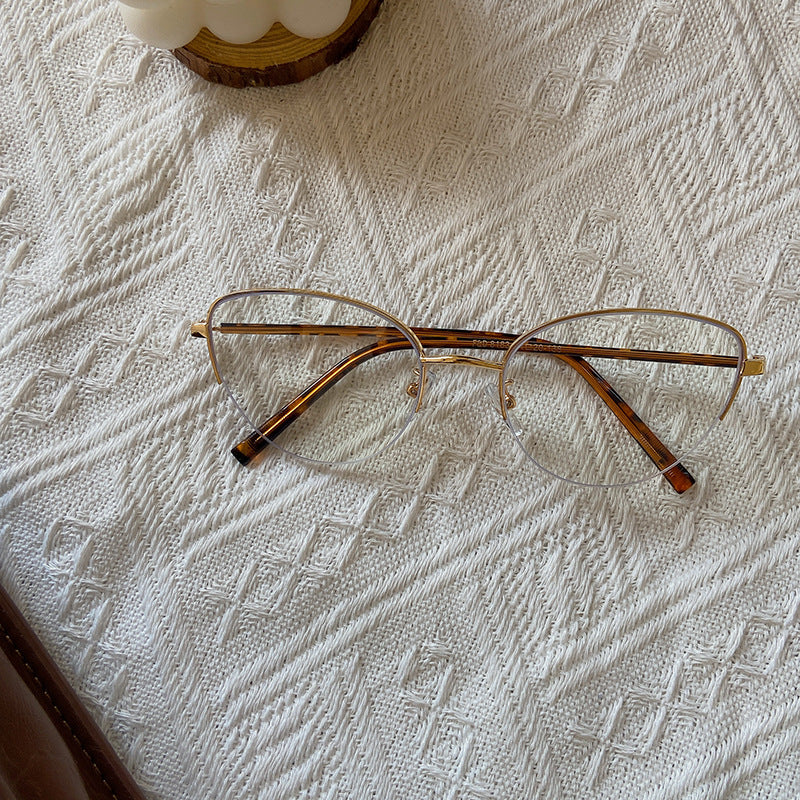 Modische Cat-Eye Sonnenbrille mit Feinem Metallrahmen Karnz