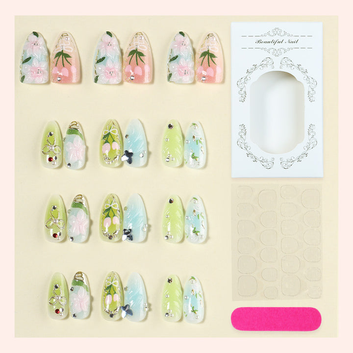 Florale artikulierte Press-On Nagelset Karnz