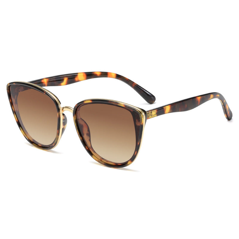 Damen Cat-Eye Sonnenbrille mit transparentem Rahmen und UV-Schutz Karnz