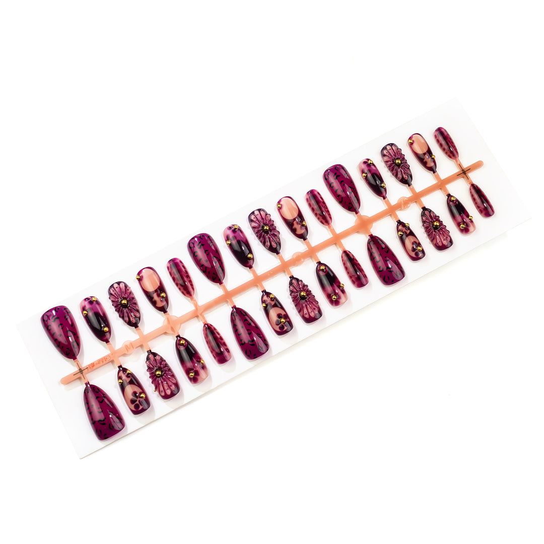 Künstlerisches Stiletto Press-On Nagelkunst-Set Karnz