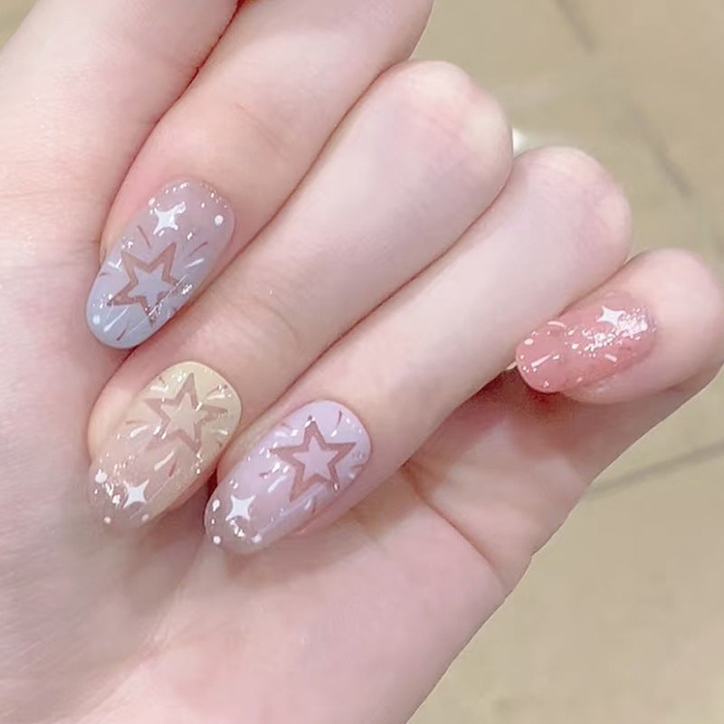 Künstlerische Sternen Nagelkunst Karnz