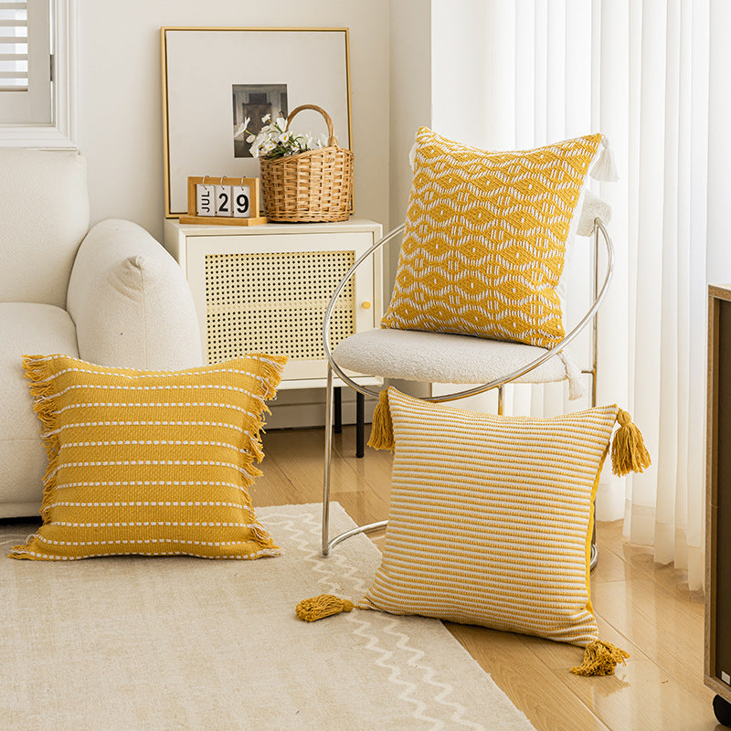 Worn Fringe Gestreiftes Dekokissen