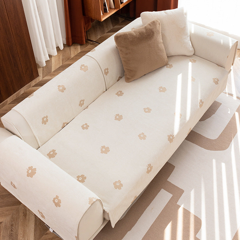 Dreisitzer-Sofa mit geometrischem Jacquard-Bezug und schlanken Metallfüßen Karnz