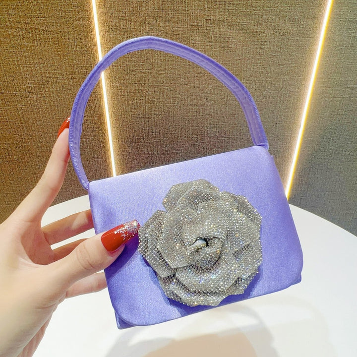 Elegante Satinkleid Abendtasche