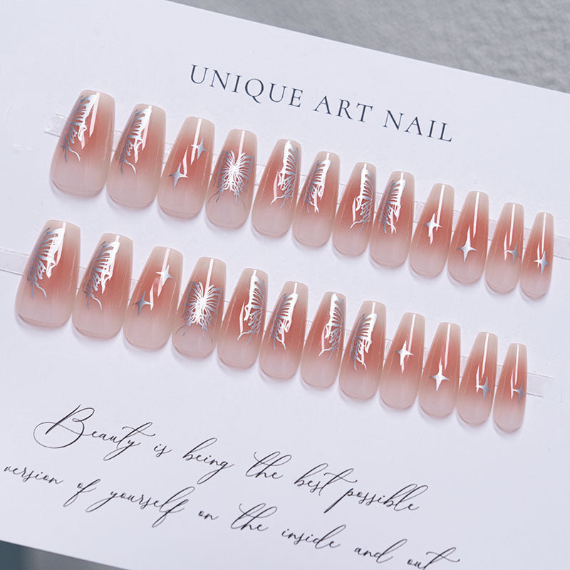 Dekorative Stiletto Press-On Nagelkunst