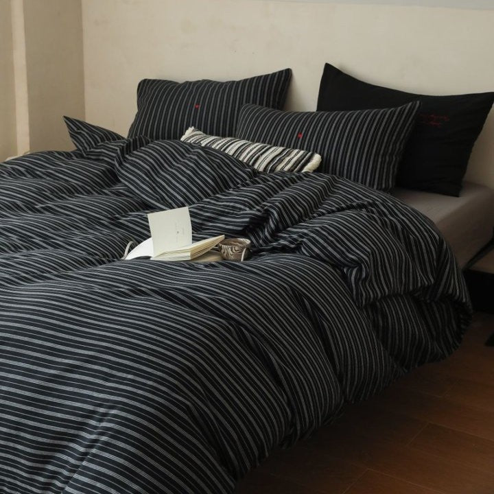 Luxuriöses Baumwoll-Satin Bettbezug Set mit umkehrbarem gestreiften Design und Kissenbezügen