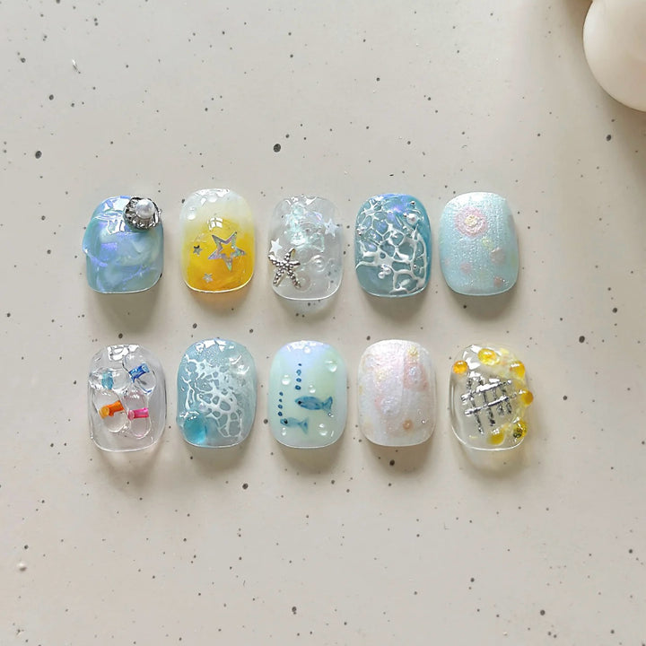 Dekoratives Press-On-Nail-Art-Set mit ozeanischen Themen