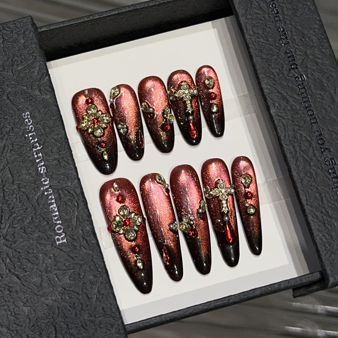 Glamouröse und Künstlerische Nagelspitzen Karnz