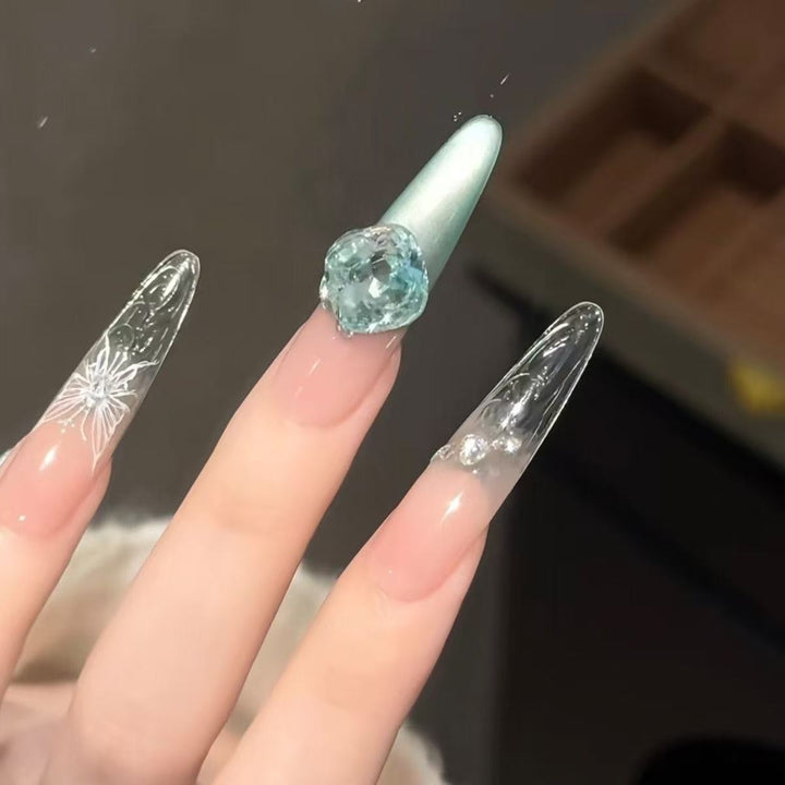 Premium Dekorative Stiletto Nagelverzierungen