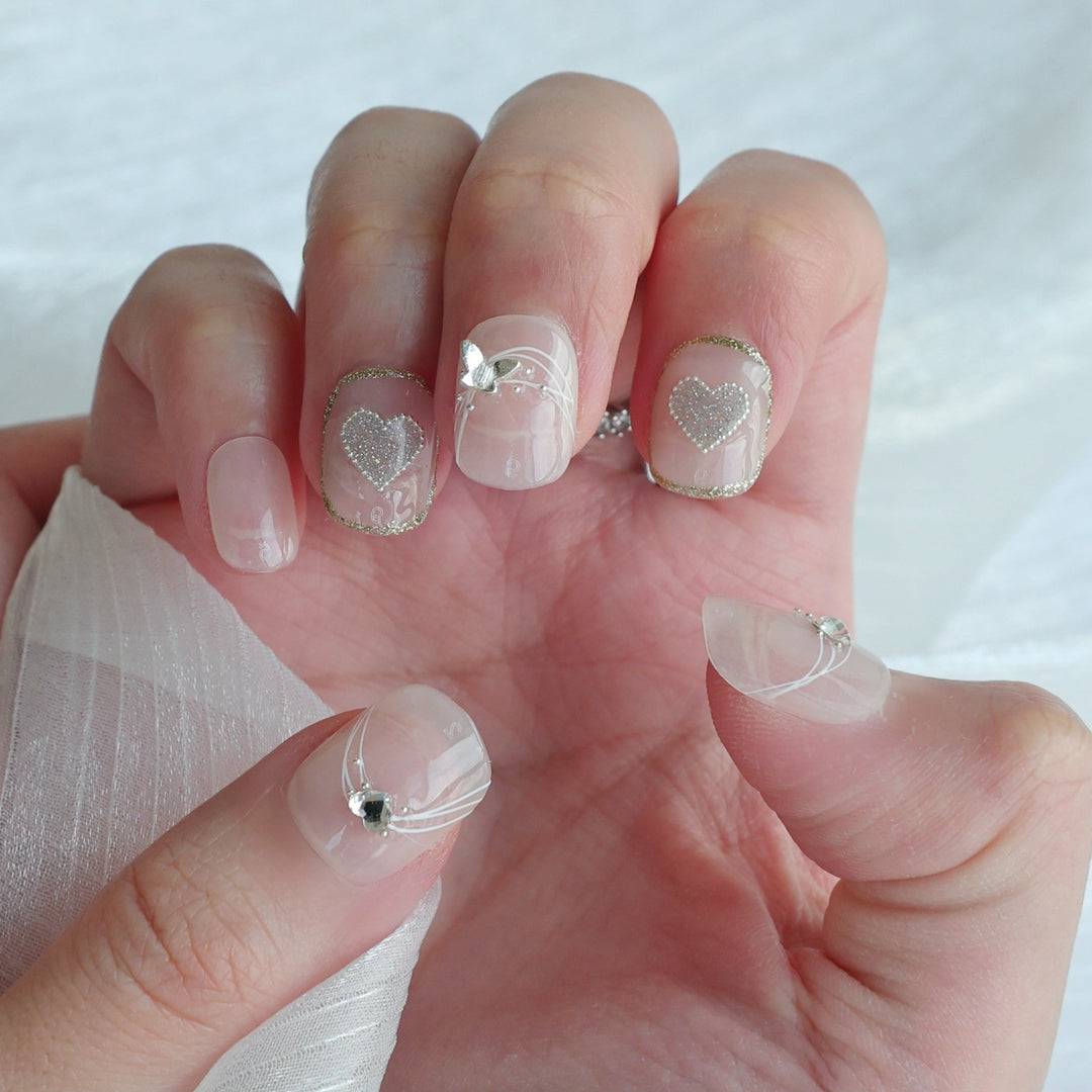 Herz-Verzierte Press-On Nagelset
