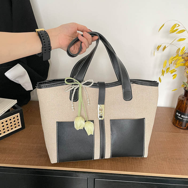 Stilvolle Canvas-Shopper-Tasche mit eleganten Akzenten