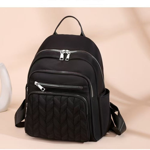 Stylische gesteppte Rucksack Karnz