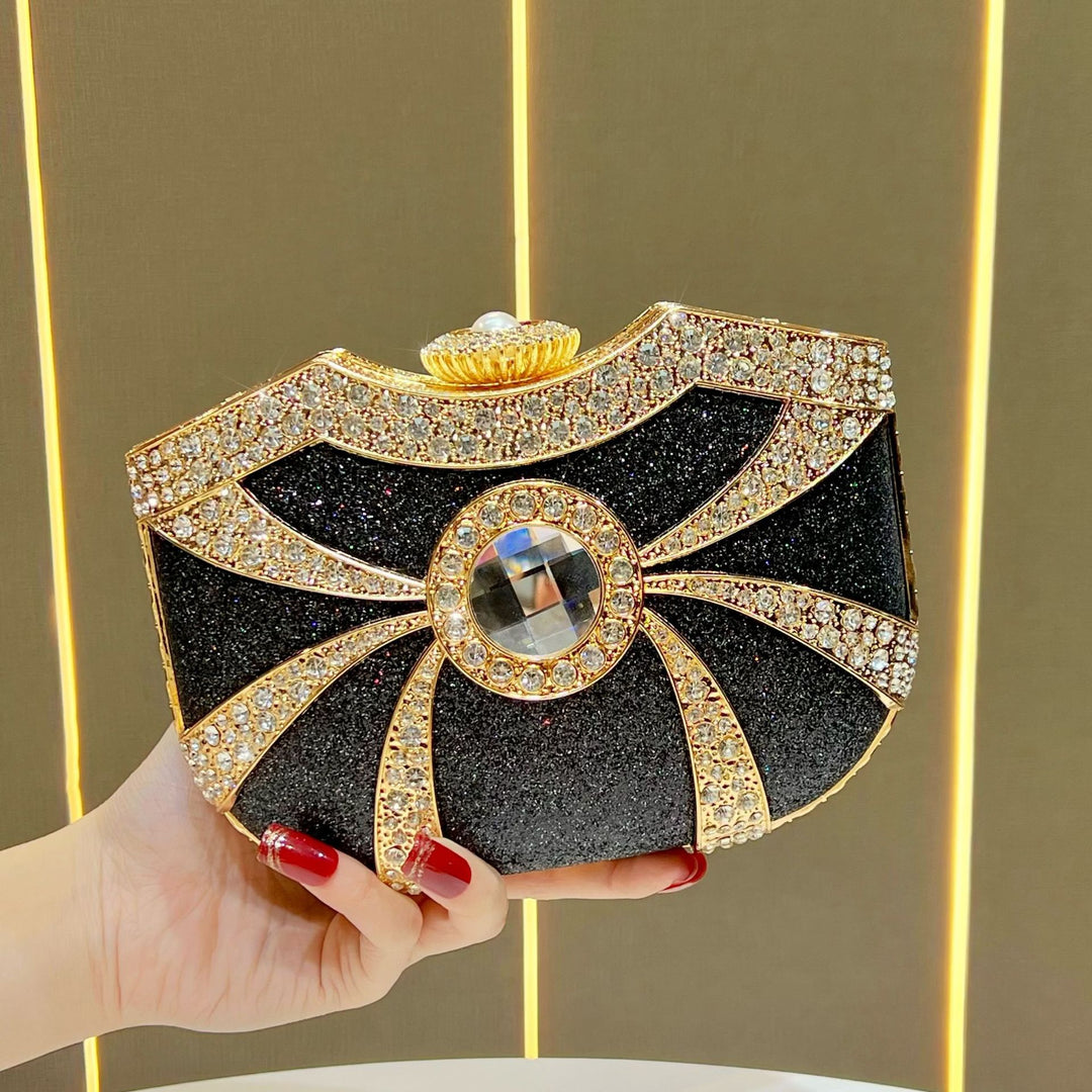 Dekorative Abenda clutch mit Strass-Akzenten