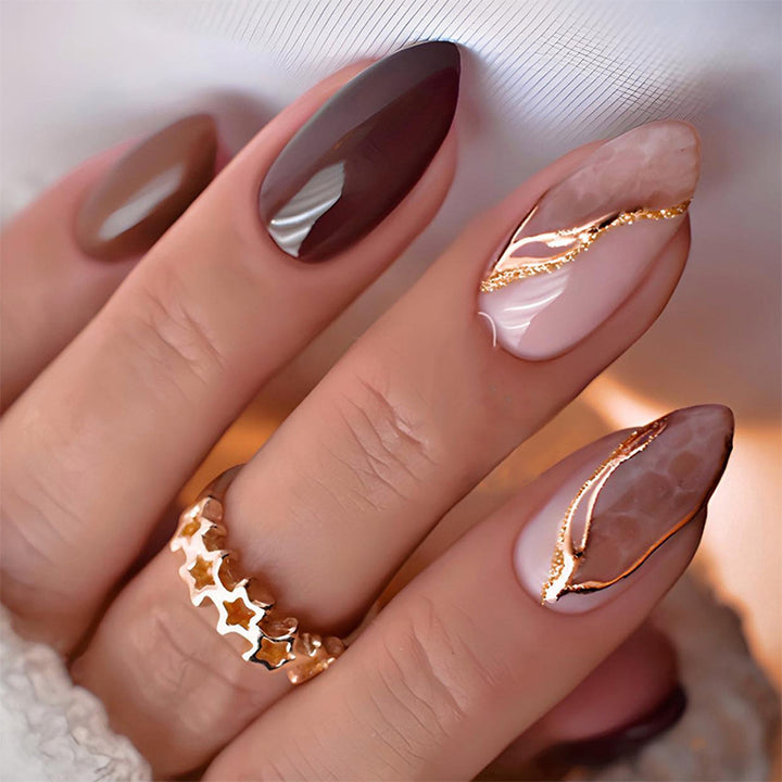 Press-On Nagelkunst-Set mit elegantem Marmor- und Glitzerakzenten Karnz