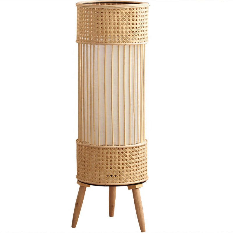 Stilvolle Stehlampe im modernen Design Karnz