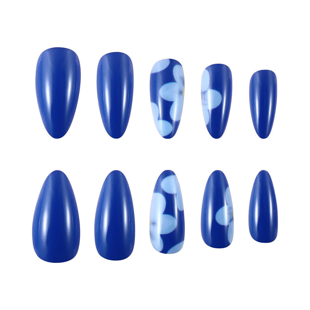 Künstlerisches Floral Nagelset Karnz