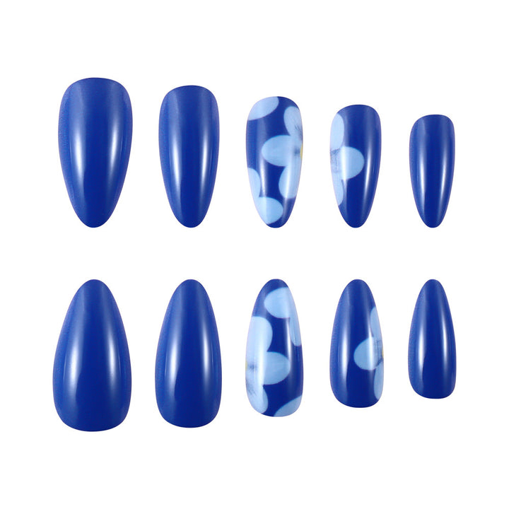 Künstlerisches Floral Nagelset Karnz