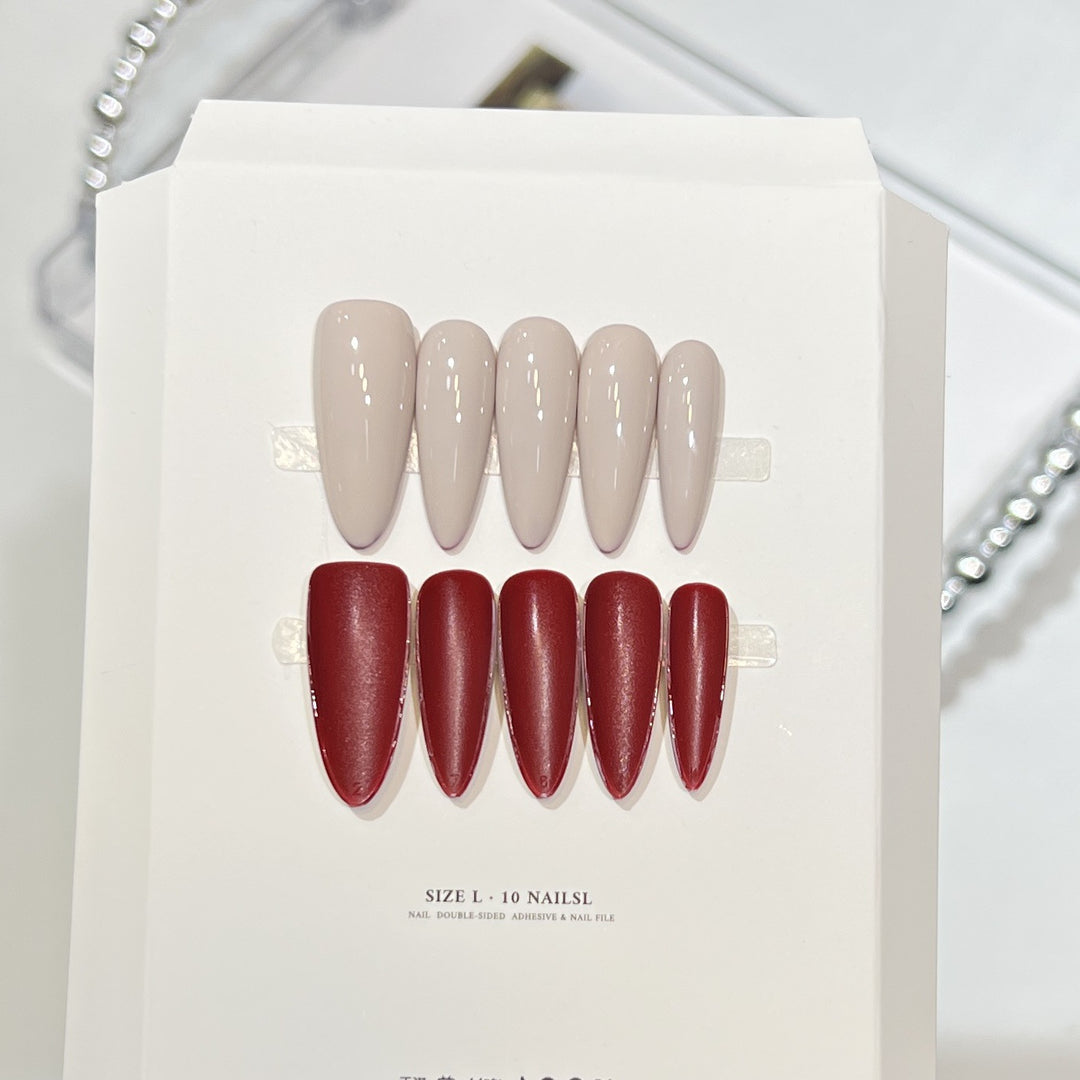 Stiletto Press-On Nagelkunstset mit eleganten French Tips Karnz