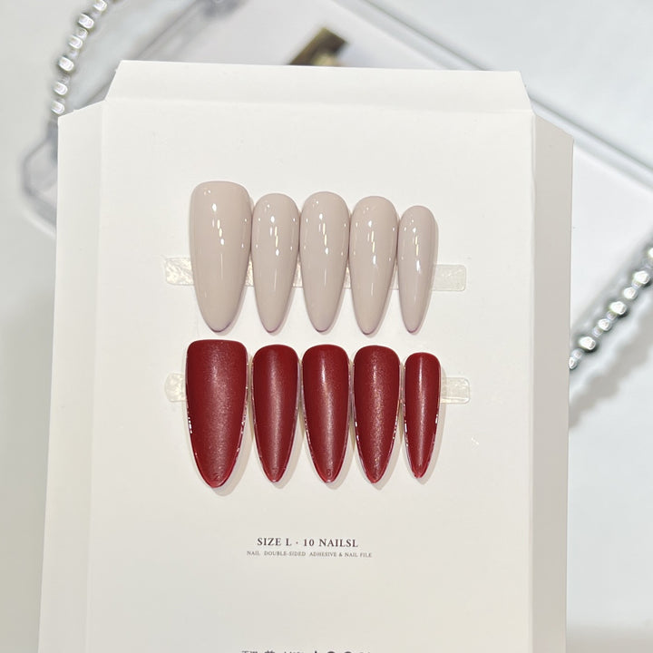 Stiletto Press-On Nagelkunstset mit eleganten French Tips Karnz
