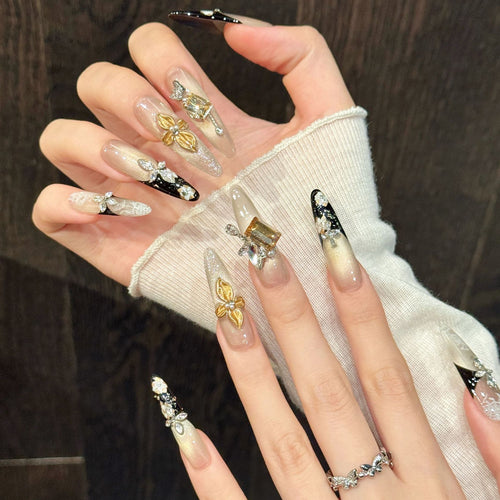 Luxuriöses Künstlerisches Press-On Nail Art Set