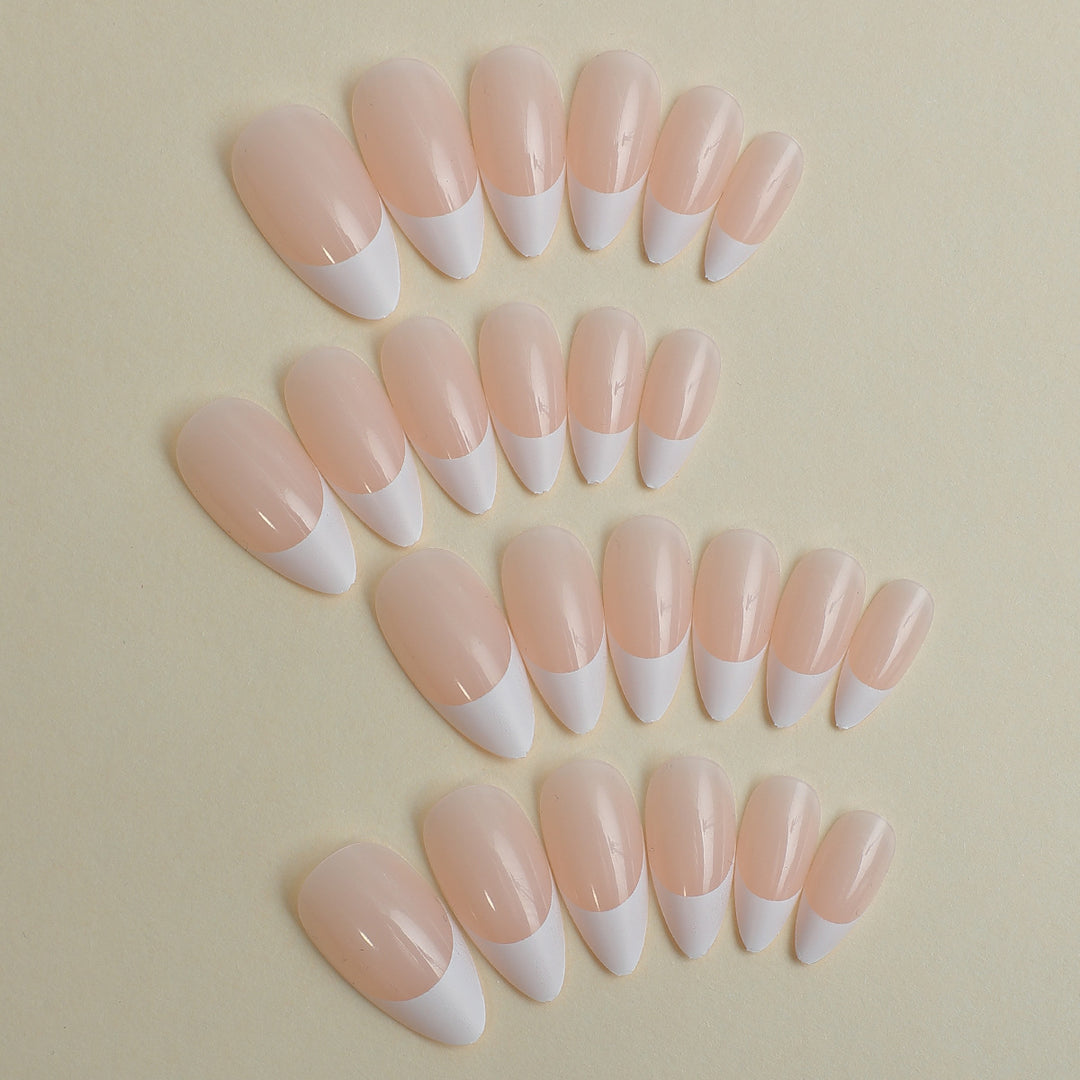 Elegante Stiletto French Tip Druck-Nägel Karnz
