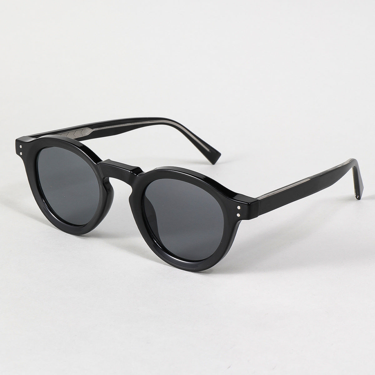 Damen modische Sonnenbrille im klassischen Rundstil Karnz
