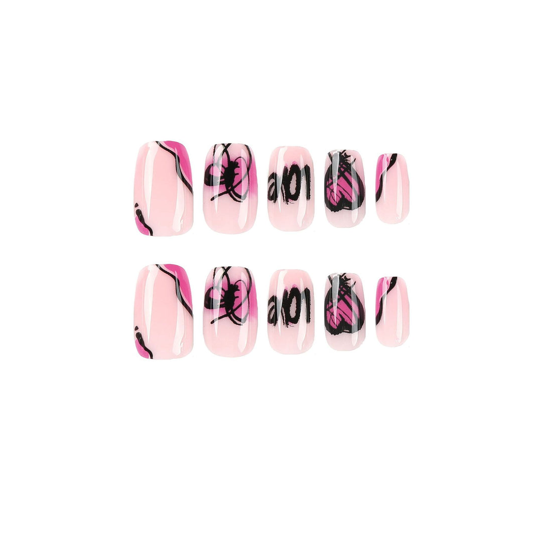 Kreative Nagelkunst mit Herz- und Schmetterlingsdesign Karnz
