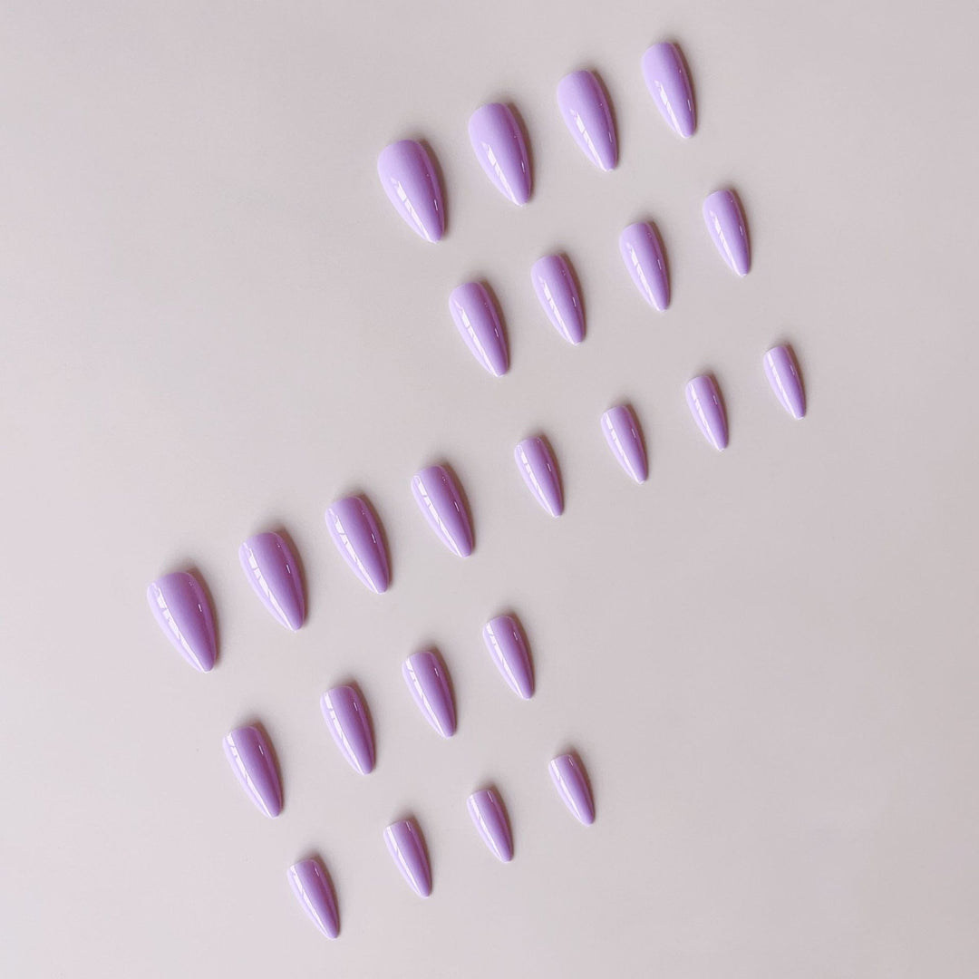 Kunstnagelset für trendige Nageldesigns Karnz